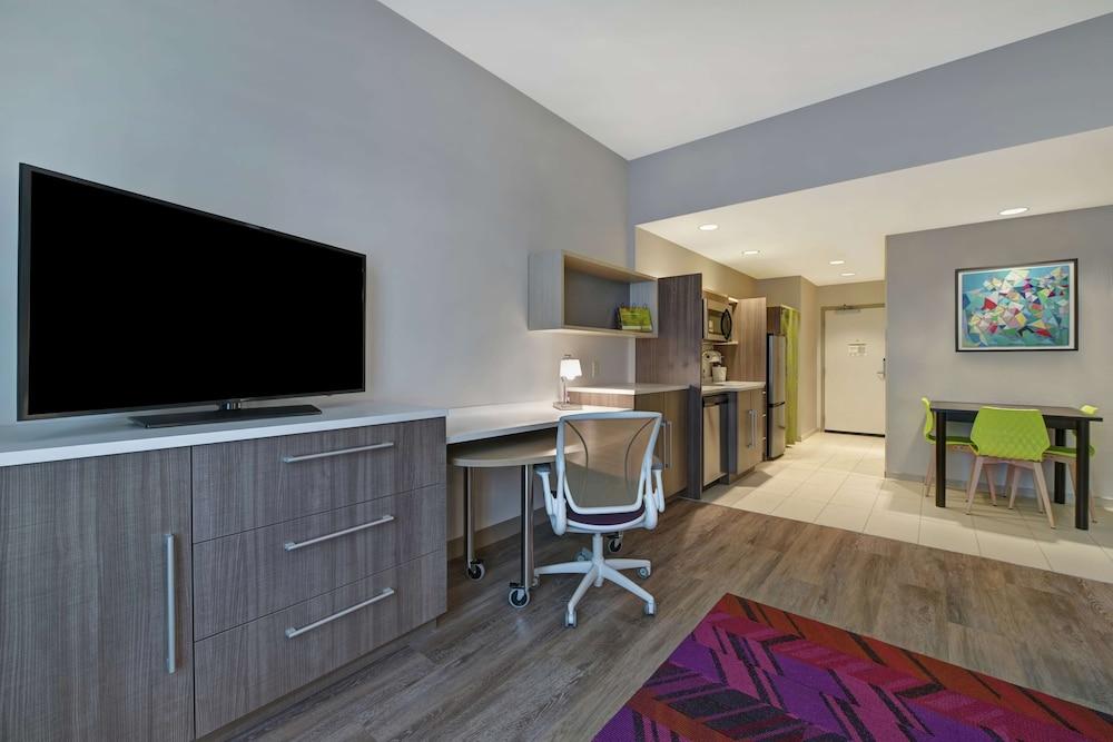 Home2 Suites By Hilton West Palm Beach Airport Cloud Lake Exterior foto